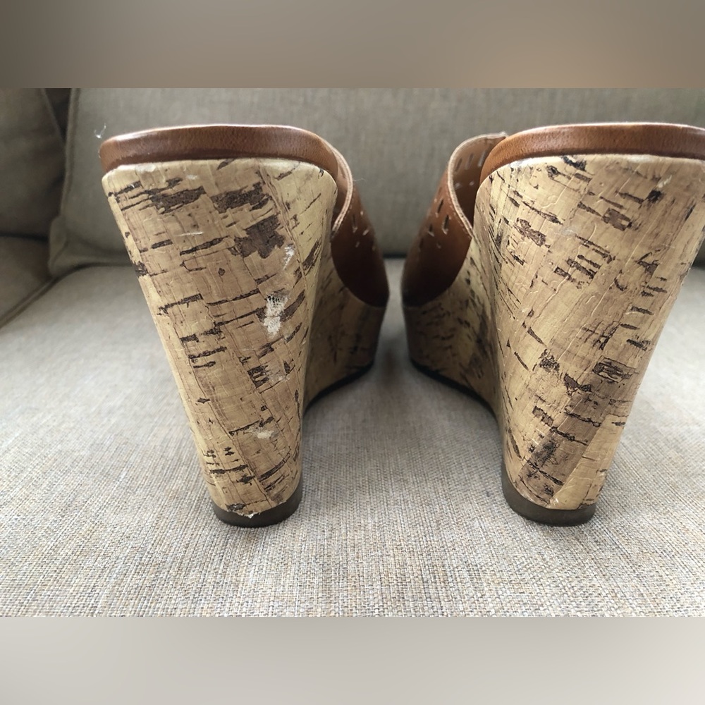 Mudd Cork Platform Wedge Heels. Size 7. - Picture 6 of 12